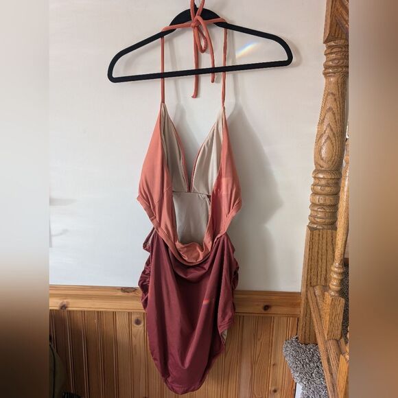 A Pea In The Pod One Piece Maternity Cutout Swimsuit Size Large - Picture 6 of 6